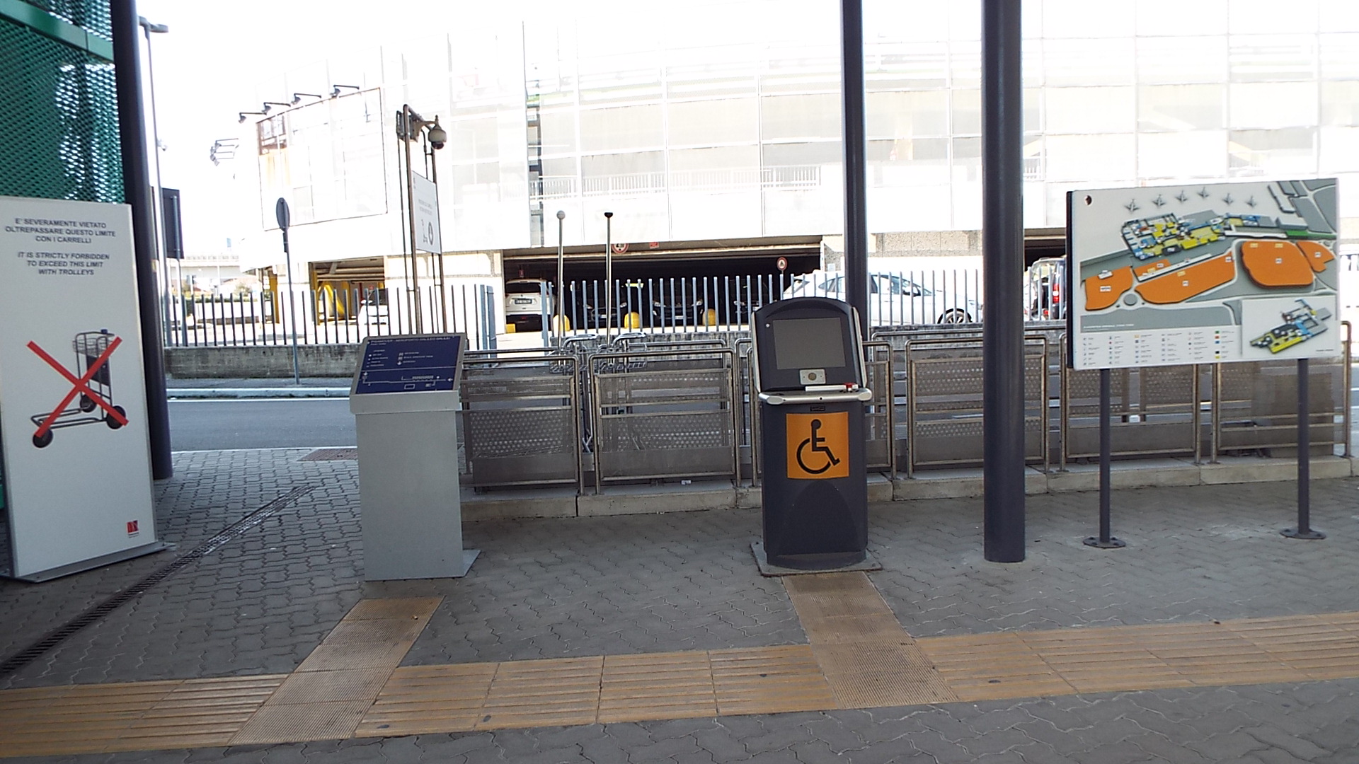 Basta coi 464 #15 | Pisa Centrale - Sabato 24 maggio 2008 | l'esercizio  delle distanze | Flickr, image size:1920x1080